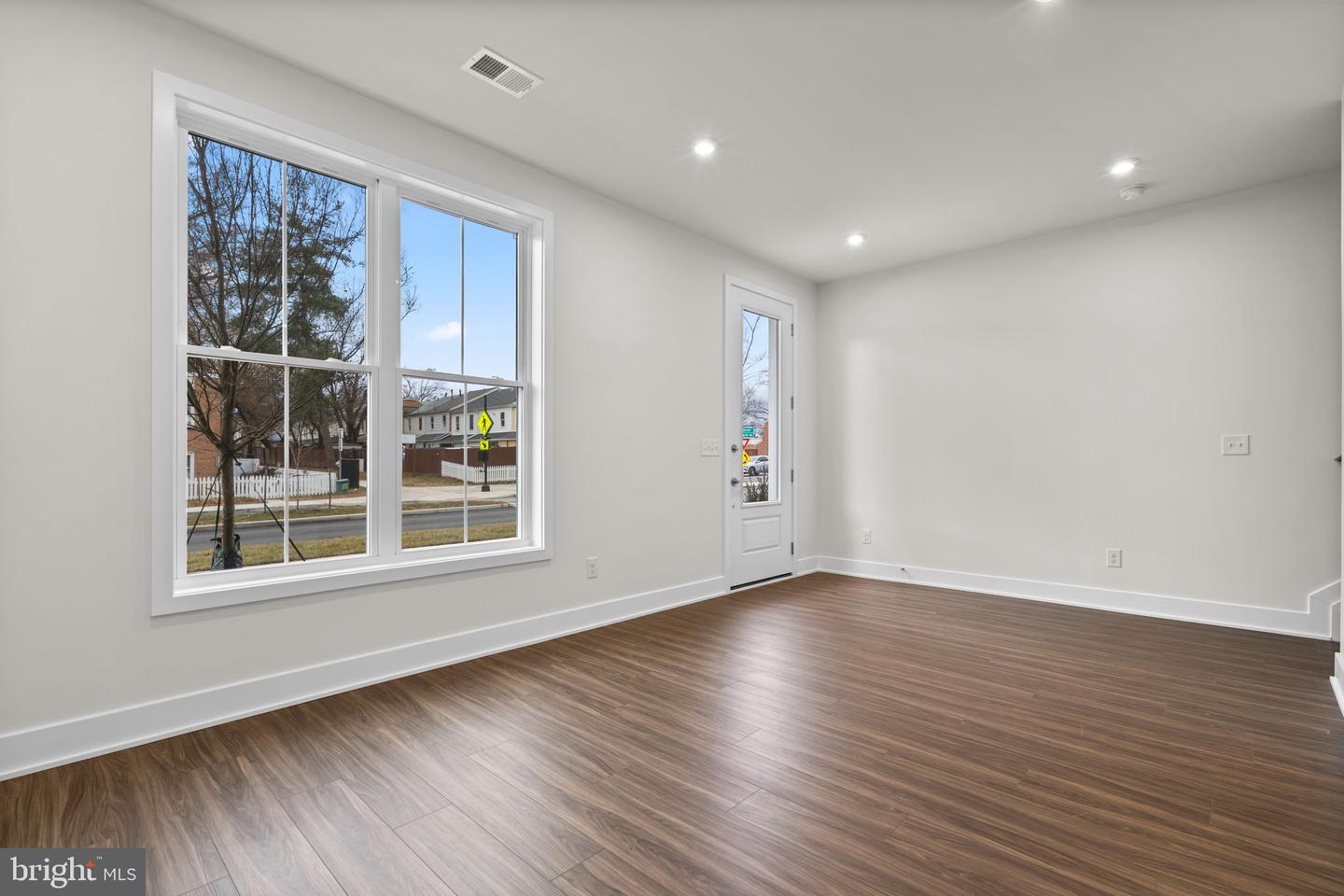 9719 GRANT AVE, MANASSAS, Virginia 20110, 3 Bedrooms Bedrooms, ,3 BathroomsBathrooms,Residential,For sale,9719 GRANT AVE,VAMN2010020 MLS # VAMN2010020