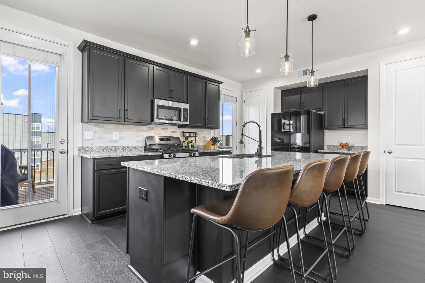 3992 SHIRE MEADOW LN, TRIANGLE, Virginia 22172, 3 Bedrooms Bedrooms, ,2 BathroomsBathrooms,Residential,For sale,3992 SHIRE MEADOW LN,VAPW2111262 MLS # VAPW2111262