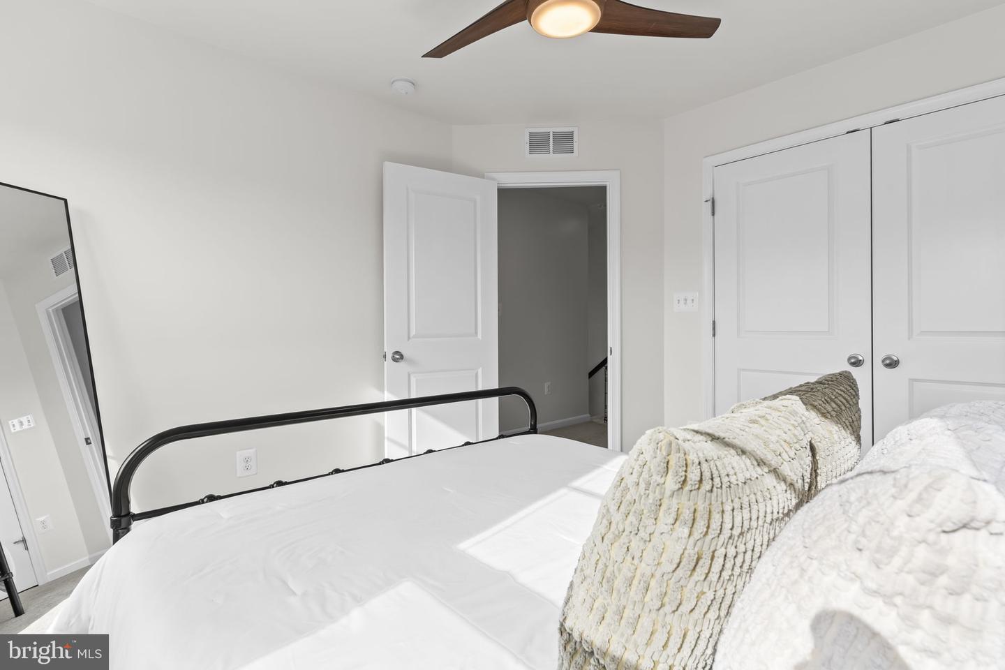 3992 SHIRE MEADOW LN, TRIANGLE, Virginia 22172, 3 Bedrooms Bedrooms, ,2 BathroomsBathrooms,Residential,For sale,3992 SHIRE MEADOW LN,VAPW2111262 MLS # VAPW2111262