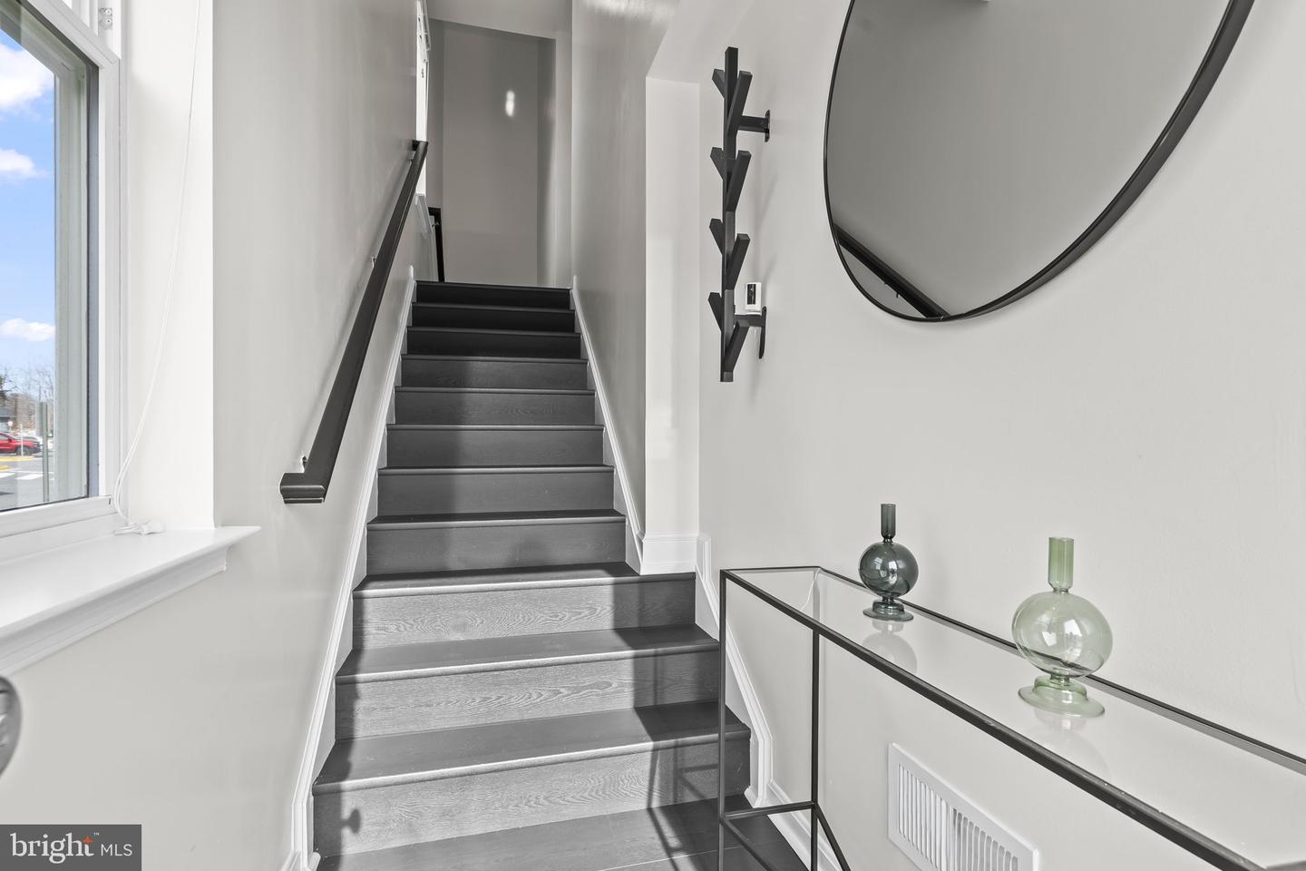 3992 SHIRE MEADOW LN, TRIANGLE, Virginia 22172, 3 Bedrooms Bedrooms, ,2 BathroomsBathrooms,Residential,For sale,3992 SHIRE MEADOW LN,VAPW2111262 MLS # VAPW2111262