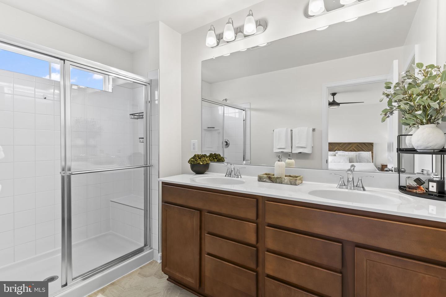 3992 SHIRE MEADOW LN, TRIANGLE, Virginia 22172, 3 Bedrooms Bedrooms, ,2 BathroomsBathrooms,Residential,For sale,3992 SHIRE MEADOW LN,VAPW2111262 MLS # VAPW2111262