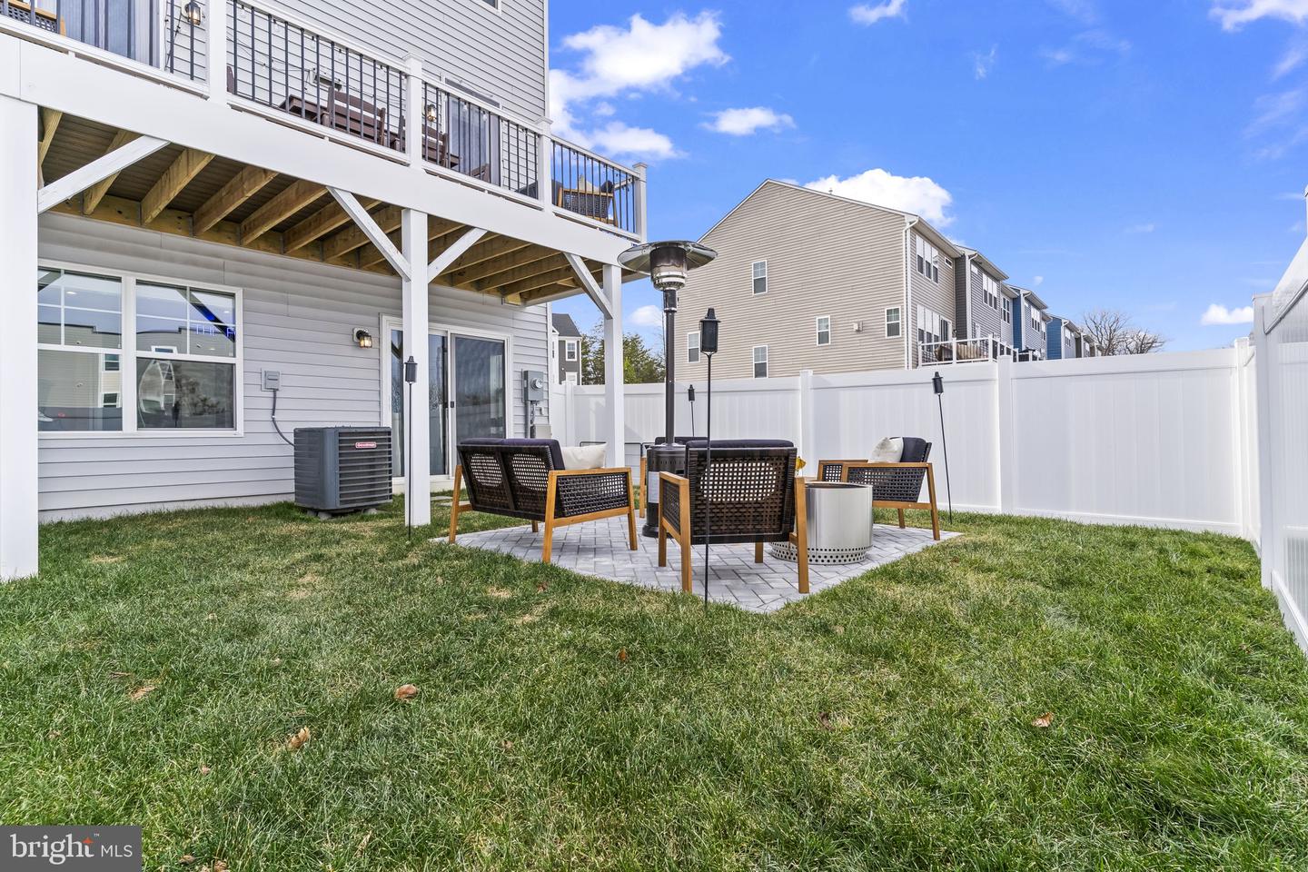 3992 SHIRE MEADOW LN, TRIANGLE, Virginia 22172, 3 Bedrooms Bedrooms, ,2 BathroomsBathrooms,Residential,For sale,3992 SHIRE MEADOW LN,VAPW2111262 MLS # VAPW2111262