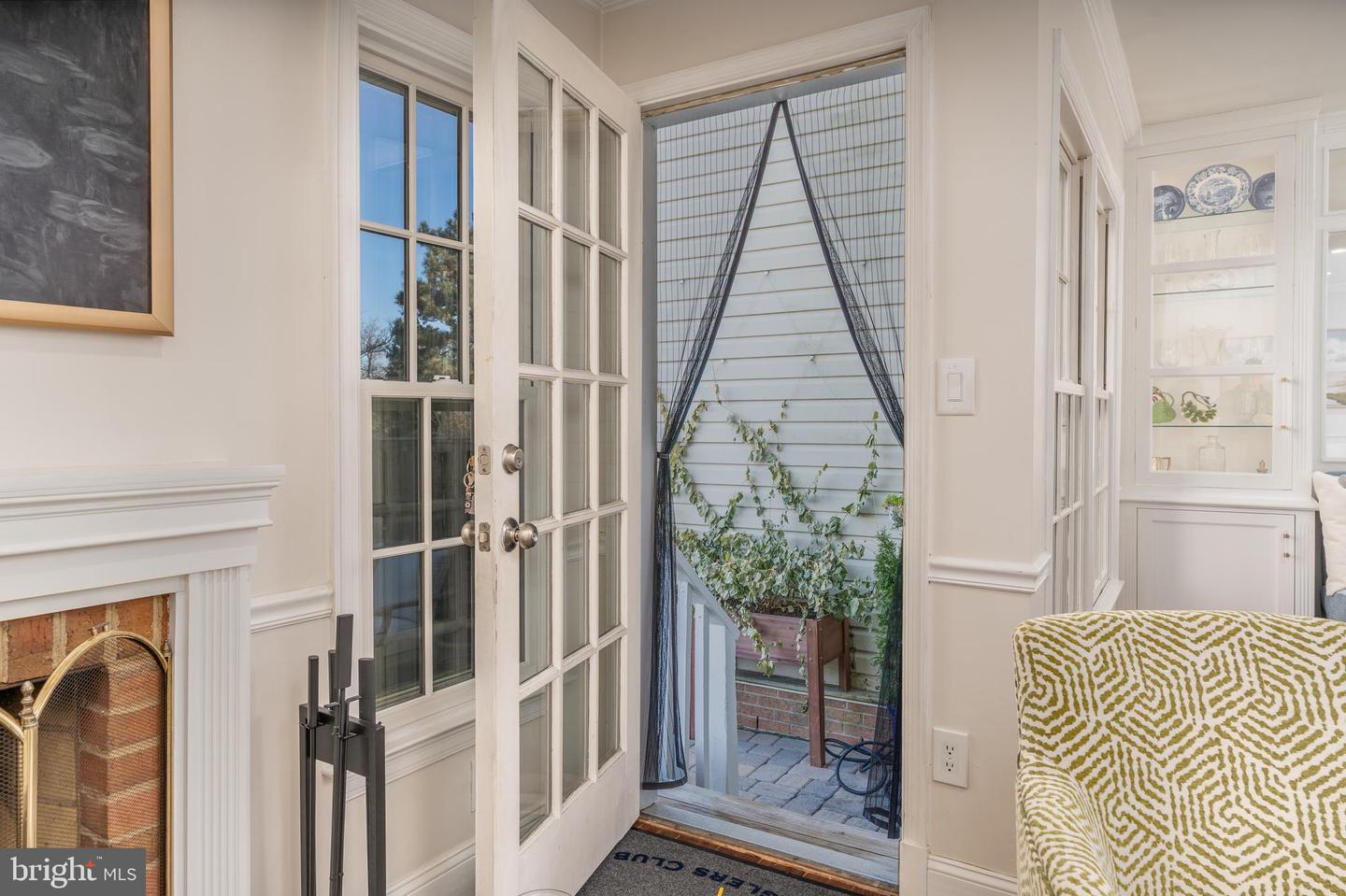 1828 DUFFIELD LN, ALEXANDRIA, Virginia 22307, 4 Bedrooms Bedrooms, ,3 BathroomsBathrooms,Residential,For sale,1828 DUFFIELD LN,VAFX2287576 MLS # VAFX2287576