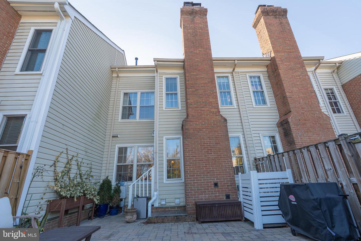 1828 DUFFIELD LN, ALEXANDRIA, Virginia 22307, 4 Bedrooms Bedrooms, ,3 BathroomsBathrooms,Residential,For sale,1828 DUFFIELD LN,VAFX2287576 MLS # VAFX2287576