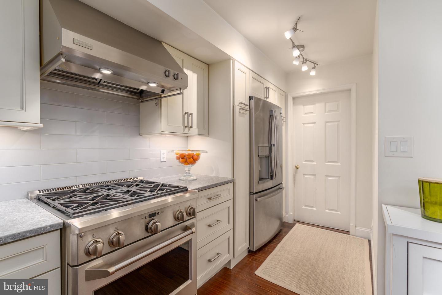 1828 DUFFIELD LN, ALEXANDRIA, Virginia 22307, 4 Bedrooms Bedrooms, ,3 BathroomsBathrooms,Residential,For sale,1828 DUFFIELD LN,VAFX2287576 MLS # VAFX2287576