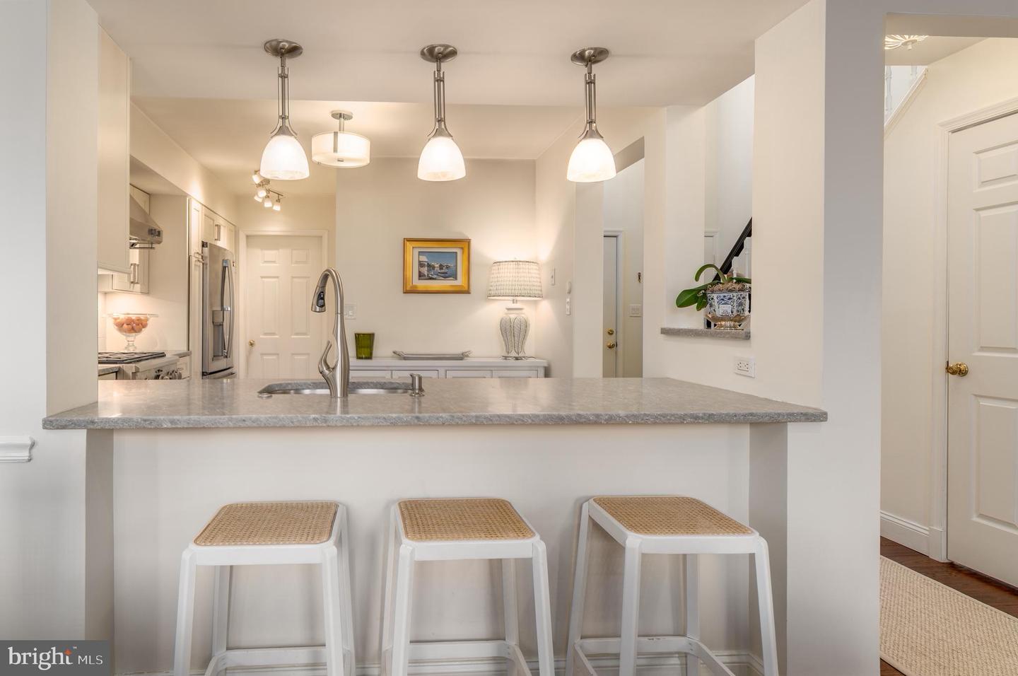 1828 DUFFIELD LN, ALEXANDRIA, Virginia 22307, 4 Bedrooms Bedrooms, ,3 BathroomsBathrooms,Residential,For sale,1828 DUFFIELD LN,VAFX2287576 MLS # VAFX2287576