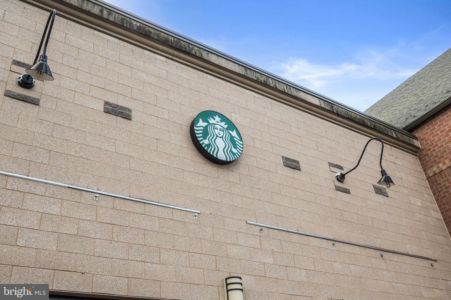 7505 MAGARITY RD, FALLS CHURCH, Virginia 22043, 6 Bedrooms Bedrooms, 15 Rooms Rooms,5 BathroomsBathrooms,Residential,For sale,7505 MAGARITY RD,VAFX2287598 MLS # VAFX2287598