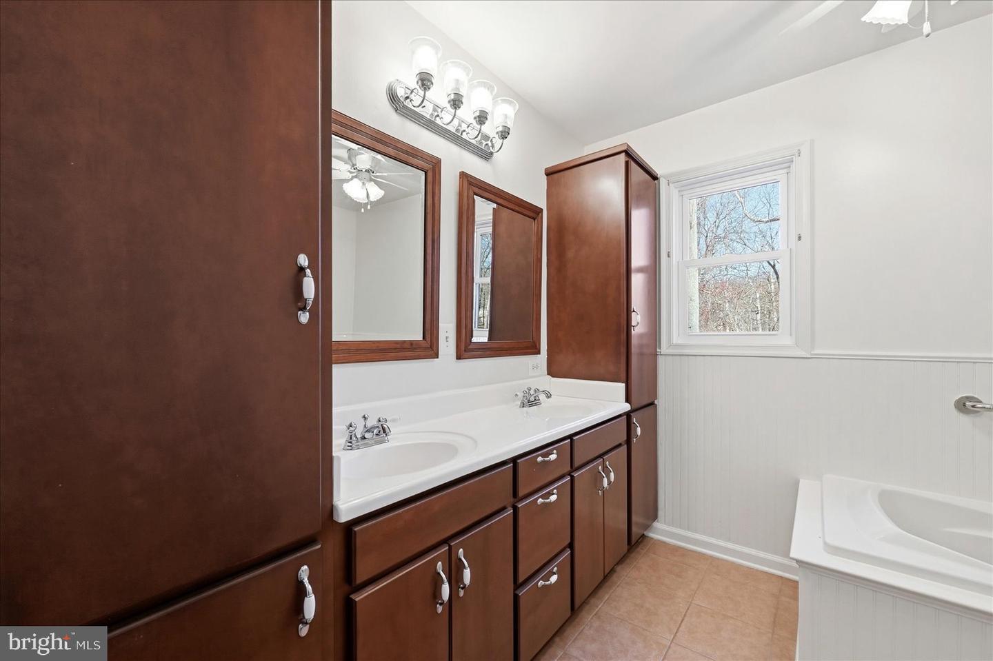 558 HEMLOCK LN, BLUEMONT, Virginia 20135, 3 Bedrooms Bedrooms, ,2 BathroomsBathrooms,Residential,For sale,558 HEMLOCK LN,VACL2006362 MLS # VACL2006362 558 HEMLOCK LN, BLUEMONT, Virginia 20135, 3 Bedrooms Bedrooms, ,2 BathroomsBathrooms,Residential,For sale,558 HEMLOCK LN,VACL2006362 MLS # VACL2006362