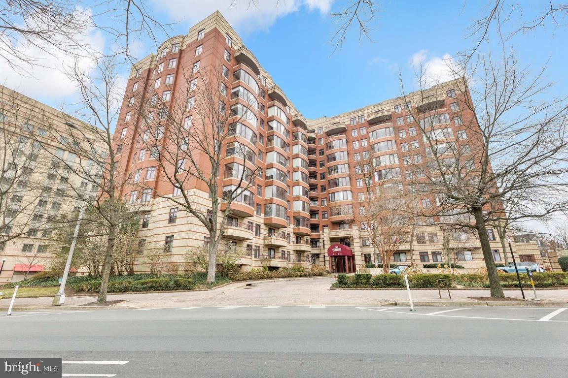 2400 CLARENDON BLVD #908, ARLINGTON, Virginia 22201, 1 Bedroom Bedrooms, 7 Rooms Rooms,1 BathroomBathrooms,Residential,For sale,2400 CLARENDON BLVD #908,VAAR2068172 MLS # VAAR2068172 2400 CLARENDON BLVD #908, ARLINGTON, Virginia 22201, 1 Bedroom Bedrooms, 7 Rooms Rooms,1 BathroomBathrooms,Residential,For sale,2400 CLARENDON BLVD #908,VAAR2068172 MLS # VAAR2068172