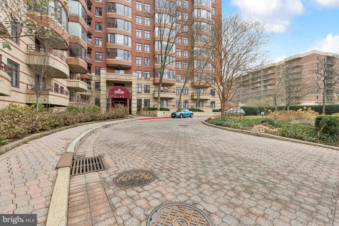 2400 CLARENDON BLVD #908, ARLINGTON, Virginia 22201, 1 Bedroom Bedrooms, 7 Rooms Rooms,1 BathroomBathrooms,Residential,For sale,2400 CLARENDON BLVD #908,VAAR2068172 MLS # VAAR2068172 2400 CLARENDON BLVD #908, ARLINGTON, Virginia 22201, 1 Bedroom Bedrooms, 7 Rooms Rooms,1 BathroomBathrooms,Residential,For sale,2400 CLARENDON BLVD #908,VAAR2068172 MLS # VAAR2068172