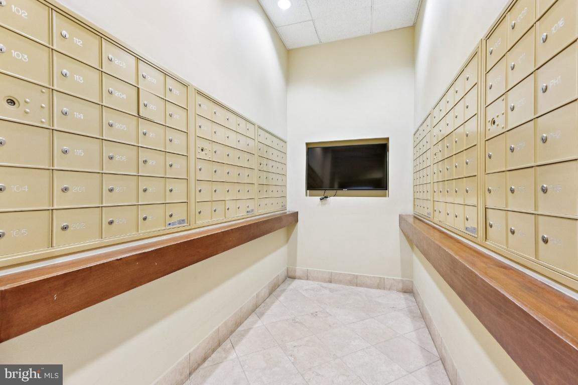 2400 CLARENDON BLVD #908, ARLINGTON, Virginia 22201, 1 Bedroom Bedrooms, 7 Rooms Rooms,1 BathroomBathrooms,Residential,For sale,2400 CLARENDON BLVD #908,VAAR2068172 MLS # VAAR2068172 2400 CLARENDON BLVD #908, ARLINGTON, Virginia 22201, 1 Bedroom Bedrooms, 7 Rooms Rooms,1 BathroomBathrooms,Residential,For sale,2400 CLARENDON BLVD #908,VAAR2068172 MLS # VAAR2068172