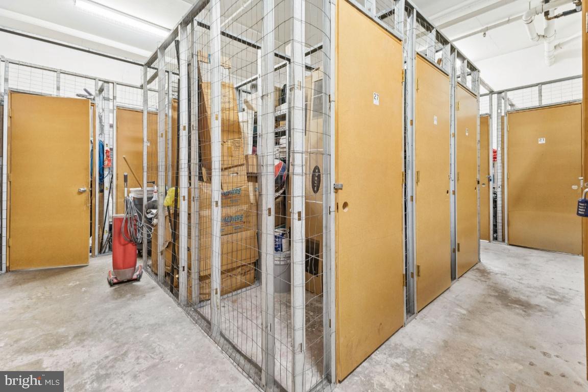 2400 CLARENDON BLVD #908, ARLINGTON, Virginia 22201, 1 Bedroom Bedrooms, 7 Rooms Rooms,1 BathroomBathrooms,Residential,For sale,2400 CLARENDON BLVD #908,VAAR2068172 MLS # VAAR2068172 2400 CLARENDON BLVD #908, ARLINGTON, Virginia 22201, 1 Bedroom Bedrooms, 7 Rooms Rooms,1 BathroomBathrooms,Residential,For sale,2400 CLARENDON BLVD #908,VAAR2068172 MLS # VAAR2068172