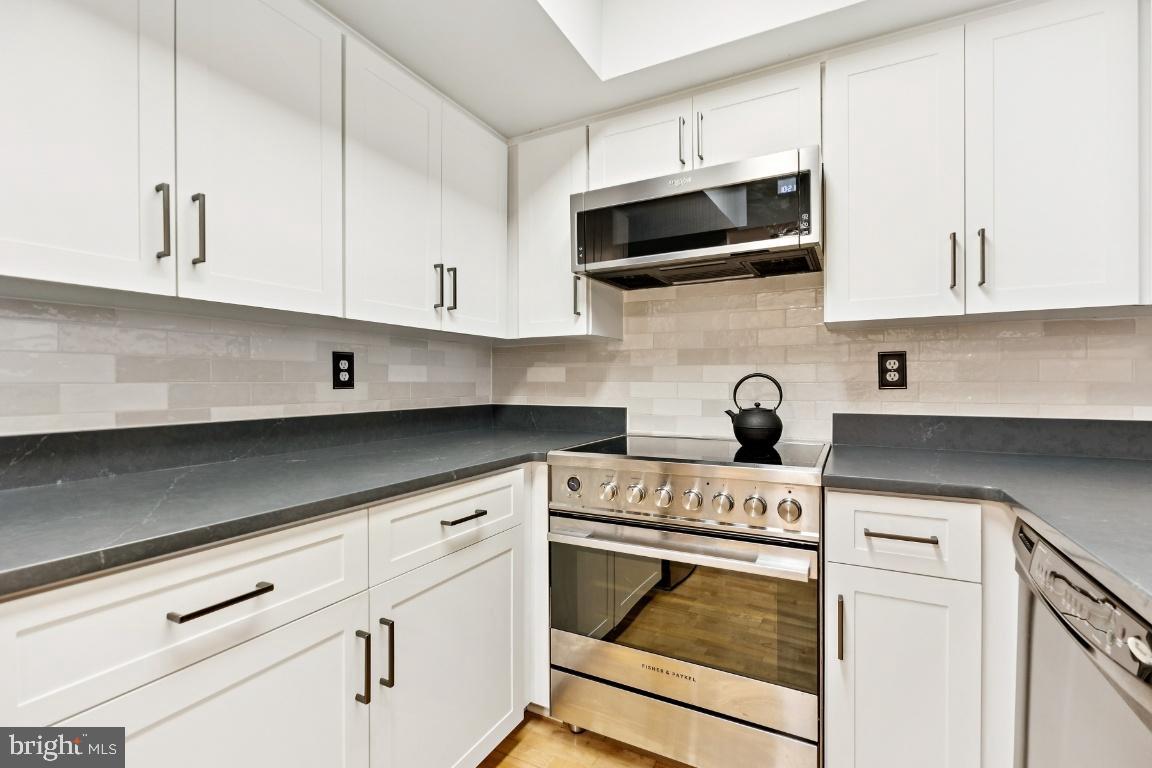 2400 CLARENDON BLVD #908, ARLINGTON, Virginia 22201, 1 Bedroom Bedrooms, 7 Rooms Rooms,1 BathroomBathrooms,Residential,For sale,2400 CLARENDON BLVD #908,VAAR2068172 MLS # VAAR2068172 2400 CLARENDON BLVD #908, ARLINGTON, Virginia 22201, 1 Bedroom Bedrooms, 7 Rooms Rooms,1 BathroomBathrooms,Residential,For sale,2400 CLARENDON BLVD #908,VAAR2068172 MLS # VAAR2068172