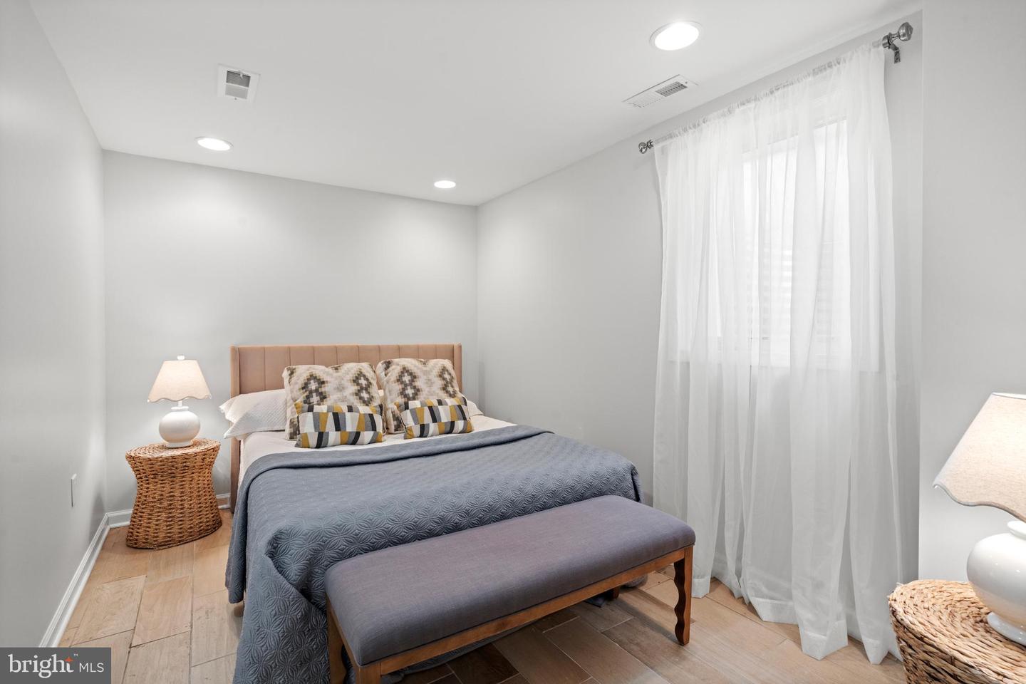 3021 24TH ST NE, WASHINGTON, District Of Columbia 20018, 5 Bedrooms Bedrooms, ,4 BathroomsBathrooms,Residential,For sale,3021 24TH ST NE,DCDC2243304 MLS # DCDC2243304