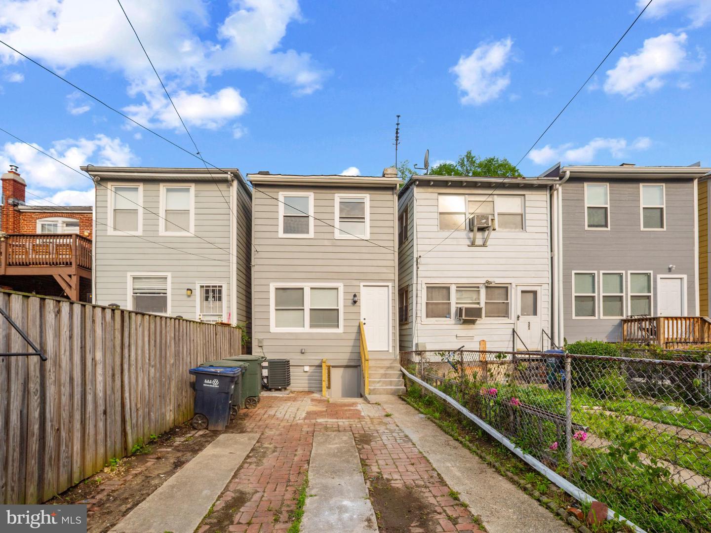 519 23RD PL NE, WASHINGTON, District Of Columbia 20002, 3 Bedrooms Bedrooms, 7 Rooms Rooms,3 BathroomsBathrooms,Residential,For sale,519 23RD PL NE,DCDC2243342 MLS # DCDC2243342 519 23RD PL NE, WASHINGTON, District Of Columbia 20002, 3 Bedrooms Bedrooms, 7 Rooms Rooms,3 BathroomsBathrooms,Residential,For sale,519 23RD PL NE,DCDC2243342 MLS # DCDC2243342