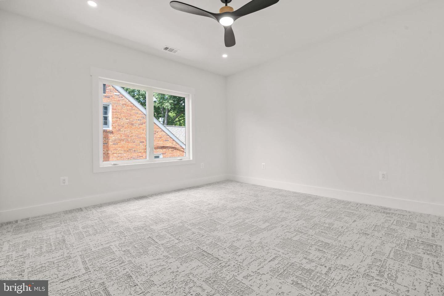 1905 N TAYLOR ST, ARLINGTON, Virginia 22207, 7 Bedrooms Bedrooms, 25 Rooms Rooms,7 BathroomsBathrooms,Residential,For sale,1905 N TAYLOR ST,VAAR2068190 MLS # VAAR2068190