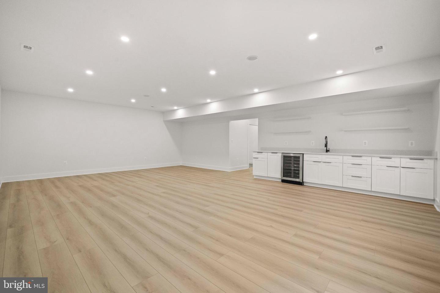 1905 N TAYLOR ST, ARLINGTON, Virginia 22207, 7 Bedrooms Bedrooms, 25 Rooms Rooms,7 BathroomsBathrooms,Residential,For sale,1905 N TAYLOR ST,VAAR2068190 MLS # VAAR2068190