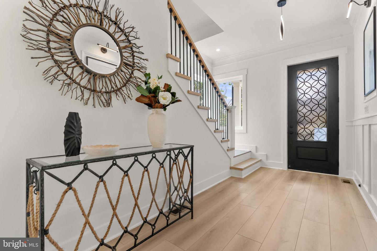 1905 N TAYLOR ST, ARLINGTON, Virginia 22207, 7 Bedrooms Bedrooms, 25 Rooms Rooms,7 BathroomsBathrooms,Residential,For sale,1905 N TAYLOR ST,VAAR2068190 MLS # VAAR2068190