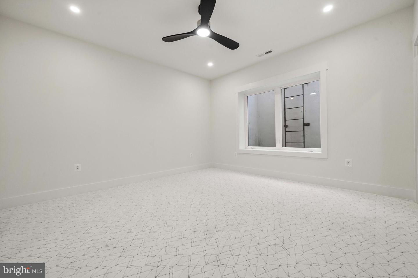 1905 N TAYLOR ST, ARLINGTON, Virginia 22207, 7 Bedrooms Bedrooms, 25 Rooms Rooms,7 BathroomsBathrooms,Residential,For sale,1905 N TAYLOR ST,VAAR2068190 MLS # VAAR2068190