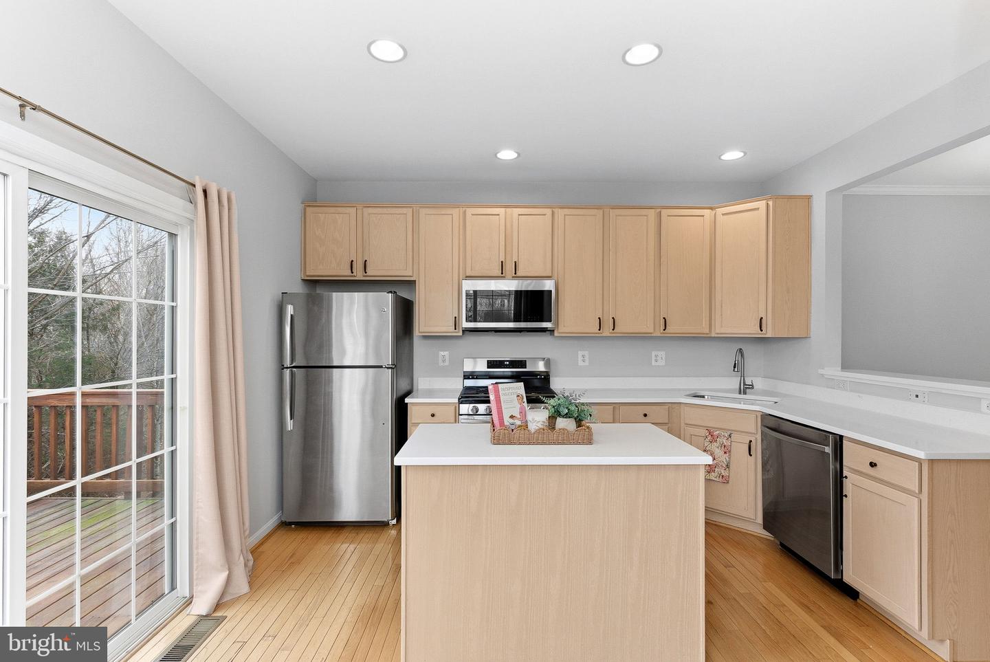 43722 CLEAR LAKE SQ, ASHBURN, Virginia 20147, 3 Bedrooms Bedrooms, ,3 BathroomsBathrooms,Residential,For sale,43722 CLEAR LAKE SQ,VALO2114752 MLS # VALO2114752 43722 CLEAR LAKE SQ, ASHBURN, Virginia 20147, 3 Bedrooms Bedrooms, ,3 BathroomsBathrooms,Residential,For sale,43722 CLEAR LAKE SQ,VALO2114752 MLS # VALO2114752