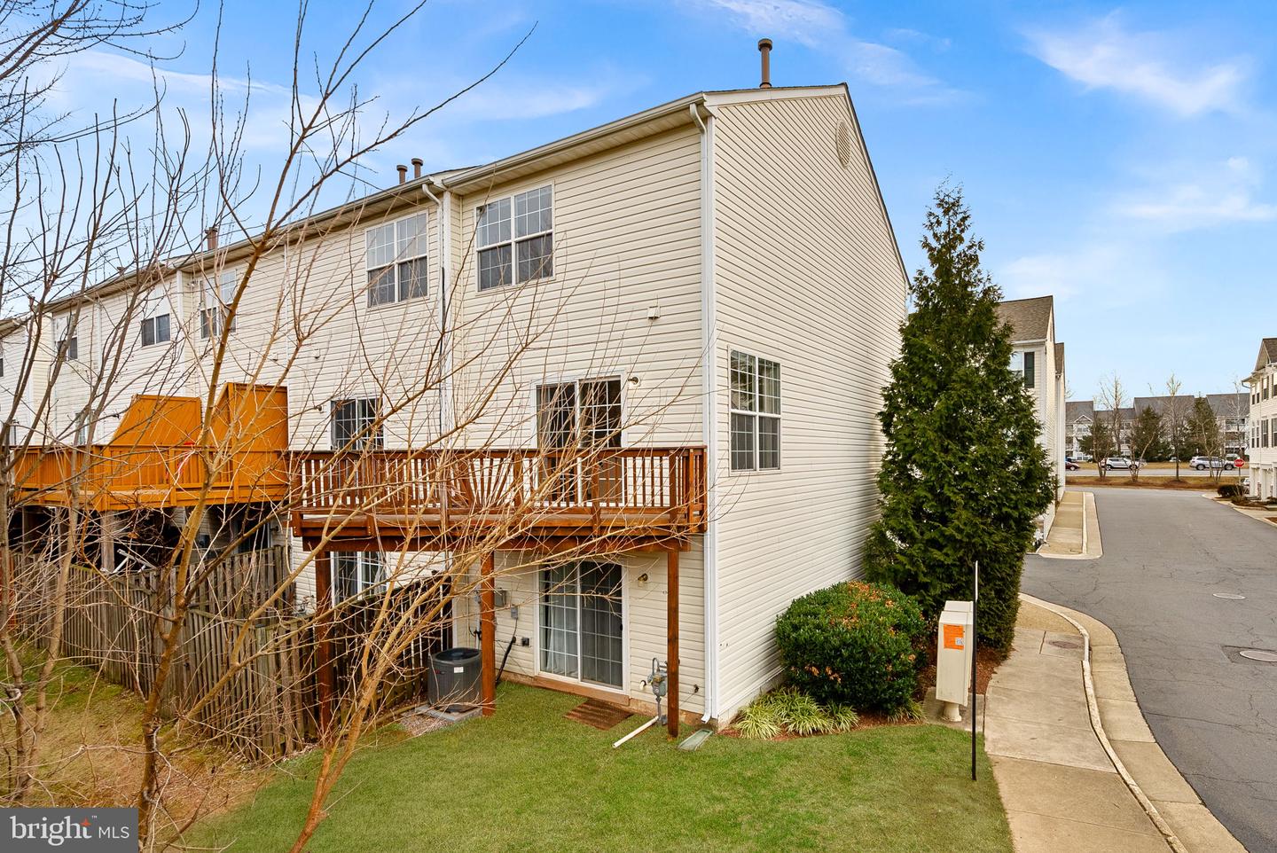 43722 CLEAR LAKE SQ, ASHBURN, Virginia 20147, 3 Bedrooms Bedrooms, ,3 BathroomsBathrooms,Residential,For sale,43722 CLEAR LAKE SQ,VALO2114752 MLS # VALO2114752 43722 CLEAR LAKE SQ, ASHBURN, Virginia 20147, 3 Bedrooms Bedrooms, ,3 BathroomsBathrooms,Residential,For sale,43722 CLEAR LAKE SQ,VALO2114752 MLS # VALO2114752