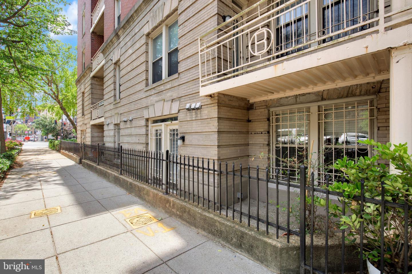 1801 CALVERT ST NW #G9, WASHINGTON, District Of Columbia 20009, 1 Bedroom Bedrooms, ,1 BathroomBathrooms,Residential,For sale,1801 CALVERT ST NW #G9,DCDC2243420 MLS # DCDC2243420 1801 CALVERT ST NW #G9, WASHINGTON, District Of Columbia 20009, 1 Bedroom Bedrooms, ,1 BathroomBathrooms,Residential,For sale,1801 CALVERT ST NW #G9,DCDC2243420 MLS # DCDC2243420