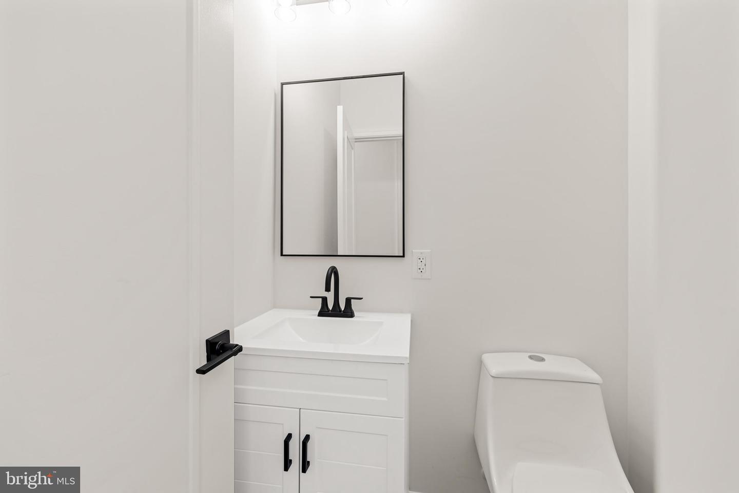 1029 LINDSAY STREET, LYNCHBURG, Virginia 24502, 3 Bedrooms Bedrooms, ,2 BathroomsBathrooms,Residential,For sale,1029 LINDSAY STREET,VALY2000046 MLS # VALY2000046