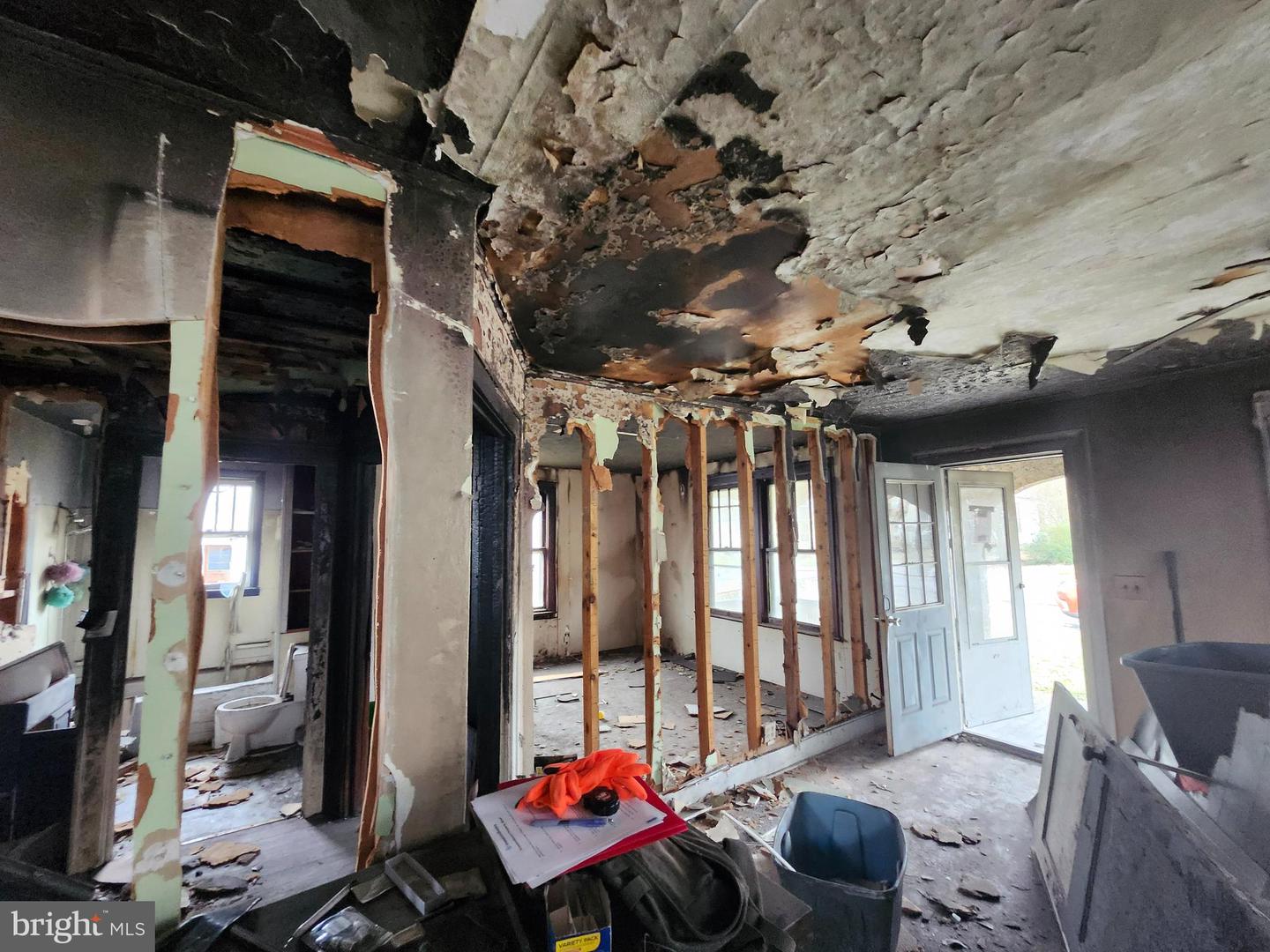 810 N POCAHONTAS AVE, COVINGTON, Virginia 24426, 3 Bedrooms Bedrooms, ,1 BathroomBathrooms,Residential,For sale,810 N POCAHONTAS AVE,VACY2000000 MLS # VACY2000000