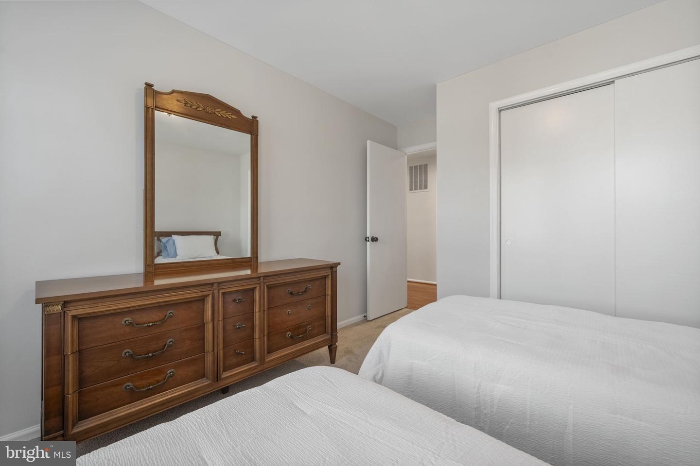 48 MCPHERSON CIR, STERLING, Virginia 20165, 4 Bedrooms Bedrooms, 12 Rooms Rooms,3 BathroomsBathrooms,Residential,For sale,48 MCPHERSON CIR,VALO2114828 MLS # VALO2114828