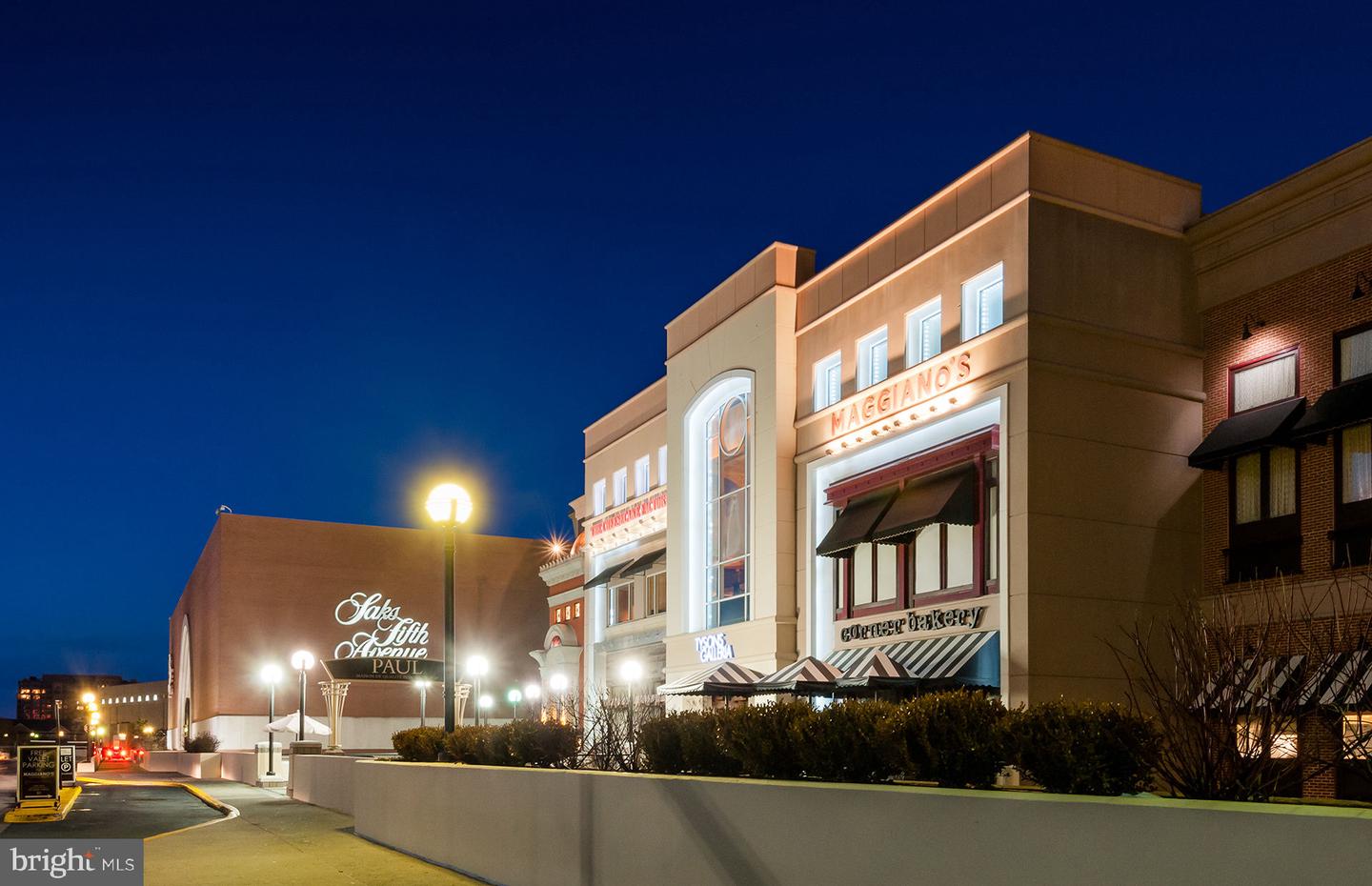 1961 ILLUMINATION DR #4, VIENNA, Virginia 22182, 2 Bedrooms Bedrooms, ,2 BathroomsBathrooms,Residential,For sale,1961 ILLUMINATION DR #4,VAFX2287848 MLS # VAFX2287848