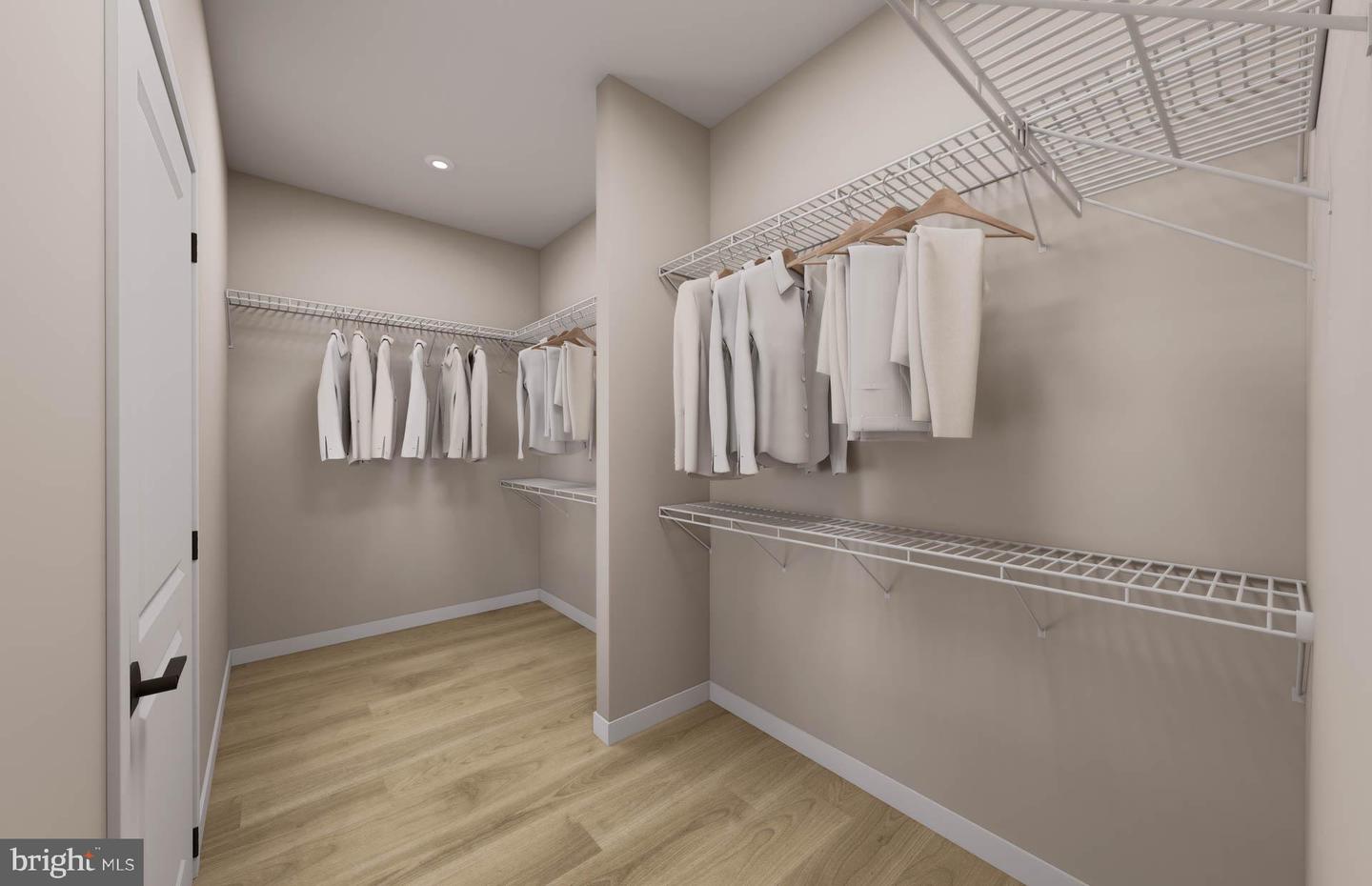 1961 ILLUMINATION DR #4, VIENNA, Virginia 22182, 2 Bedrooms Bedrooms, ,2 BathroomsBathrooms,Residential,For sale,1961 ILLUMINATION DR #4,VAFX2287848 MLS # VAFX2287848