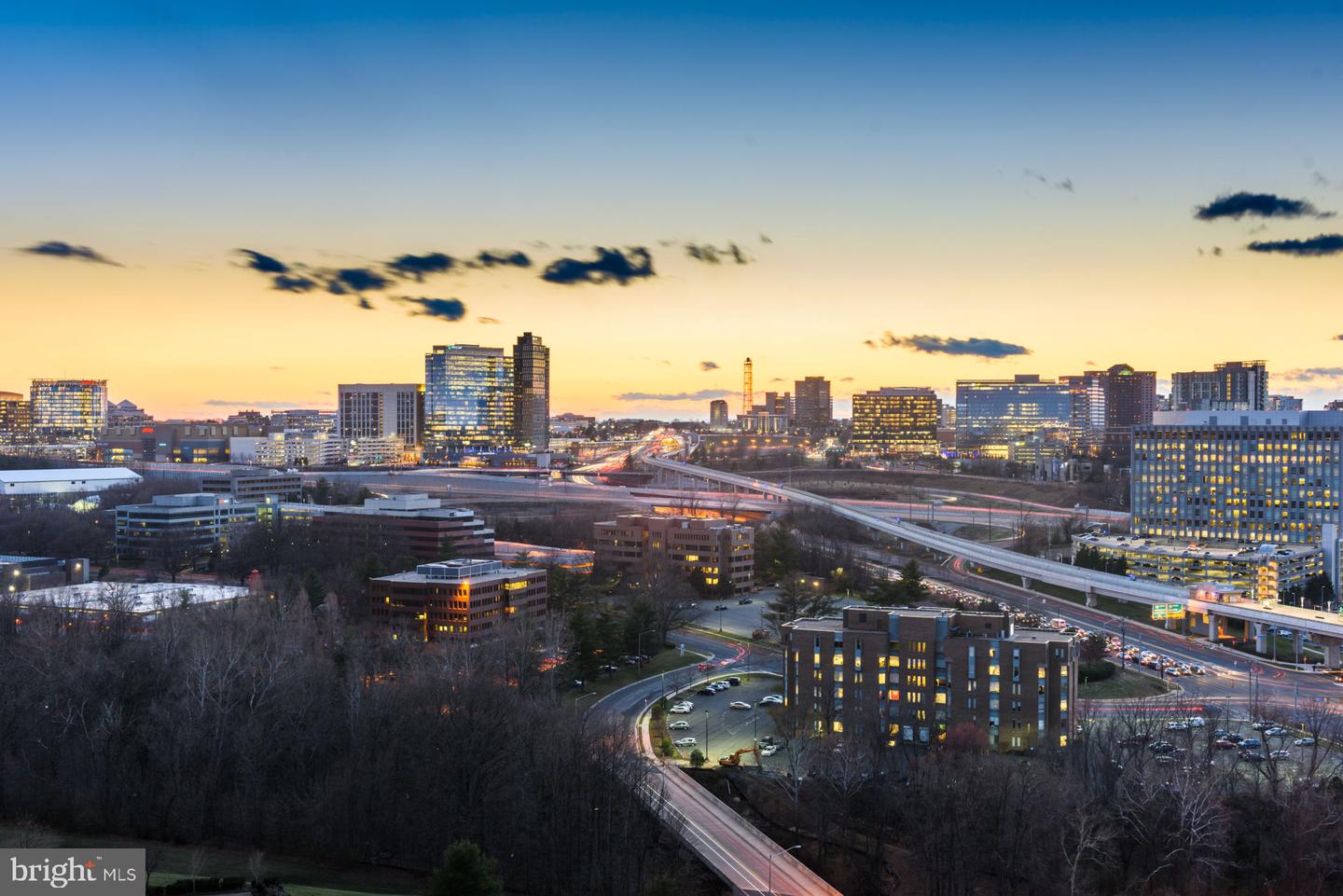 1961 ILLUMINATION DR #6, VIENNA, Virginia 22182, 2 Bedrooms Bedrooms, ,2 BathroomsBathrooms,Residential,For sale,1961 ILLUMINATION DR #6,VAFX2287856 MLS # VAFX2287856