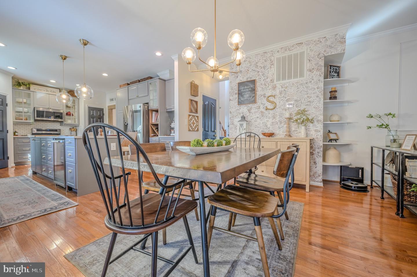 5932 SUNLIGHT MOUNTAIN RD, SPOTSYLVANIA, Virginia 22553, 5 Bedrooms Bedrooms, ,3 BathroomsBathrooms,Residential,For sale,5932 SUNLIGHT MOUNTAIN RD,VASP2038918 MLS # VASP2038918