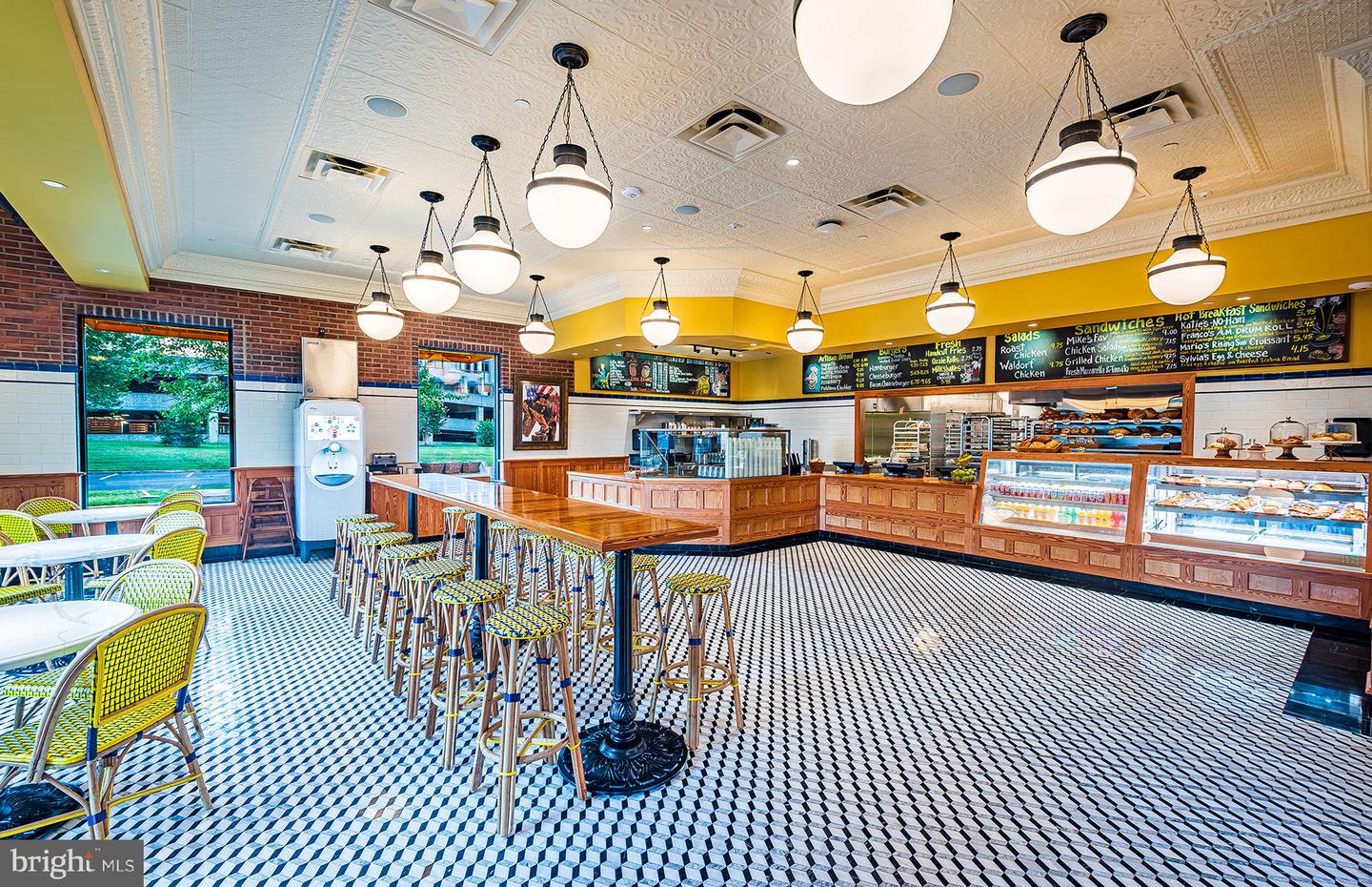 1961 ILLUMINATION DR #8, VIENNA, Virginia 22182, 2 Bedrooms Bedrooms, ,2 BathroomsBathrooms,Residential,For sale,1961 ILLUMINATION DR #8,VAFX2287874 MLS # VAFX2287874