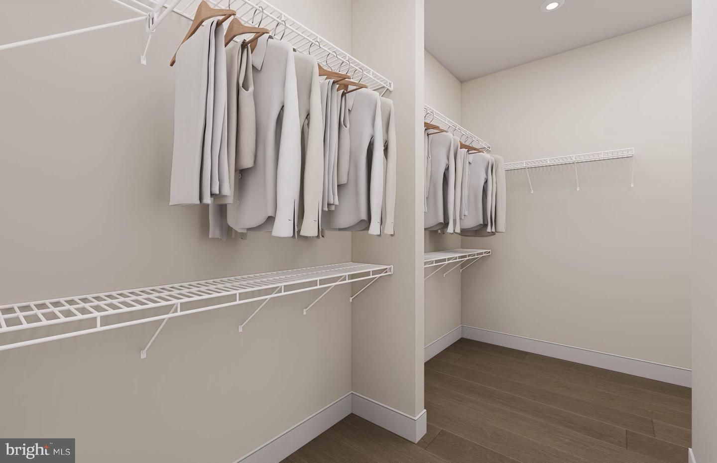 1961 ILLUMINATION DR #10, VIENNA, Virginia 22182, 2 Bedrooms Bedrooms, ,2 BathroomsBathrooms,Residential,For sale,1961 ILLUMINATION DR #10,VAFX2287882 MLS # VAFX2287882