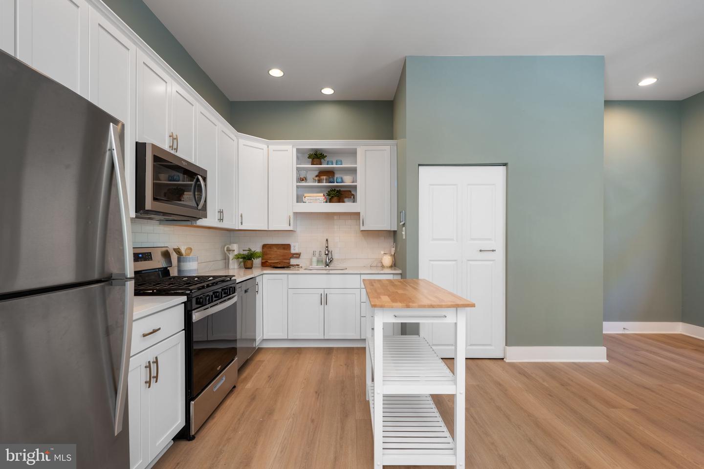 131 DOLITTLE FARM RD., STAFFORD, Virginia 22556, 6 Bedrooms Bedrooms, ,4 BathroomsBathrooms,Residential,For sale,131 DOLITTLE FARM RD.,VAST2045562 MLS # VAST2045562