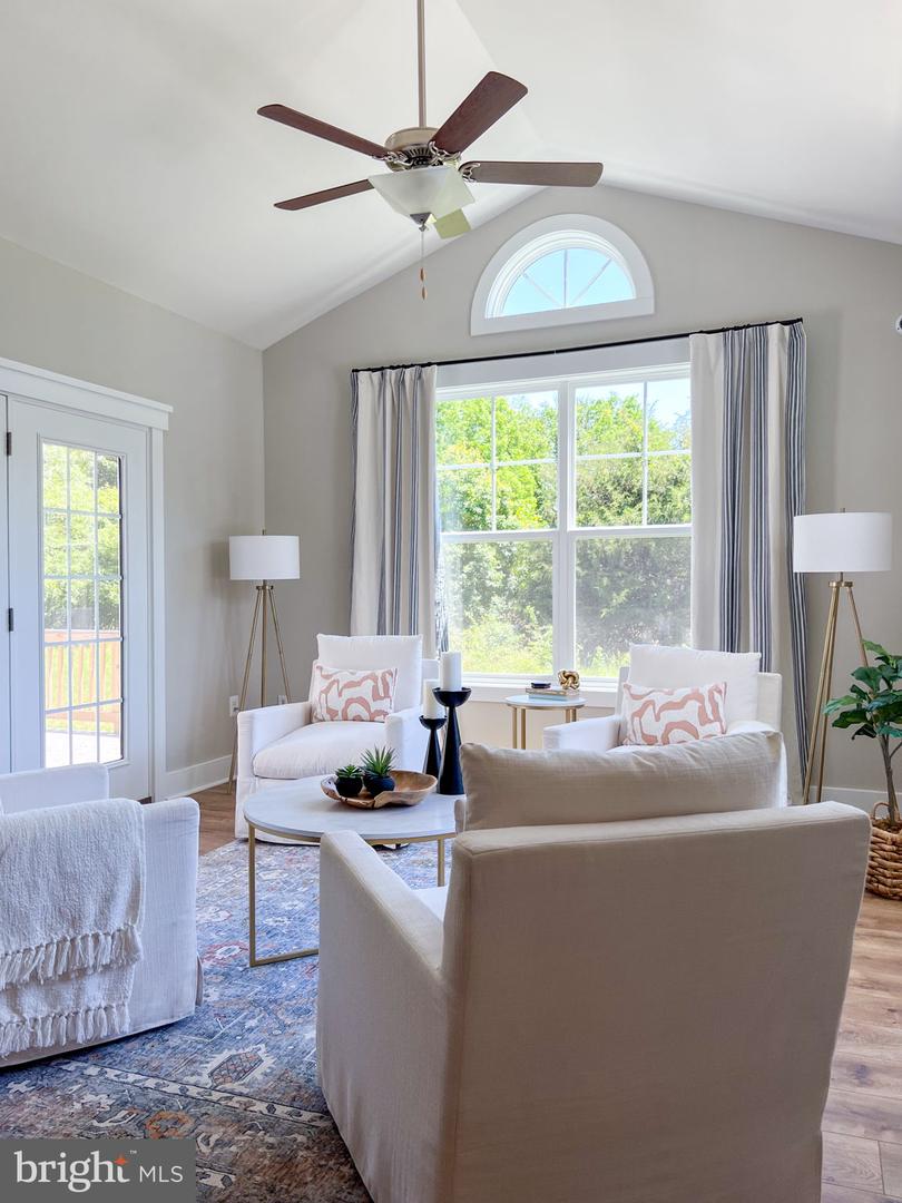 131 DOLITTLE FARM RD., STAFFORD, Virginia 22556, 6 Bedrooms Bedrooms, ,4 BathroomsBathrooms,Residential,For sale,131 DOLITTLE FARM RD.,VAST2045562 MLS # VAST2045562