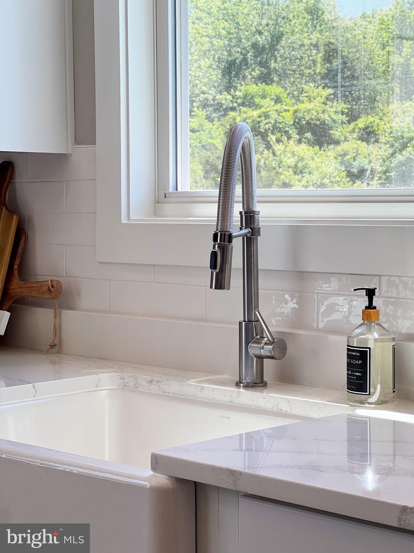 131 DOLITTLE FARM RD., STAFFORD, Virginia 22556, 6 Bedrooms Bedrooms, ,4 BathroomsBathrooms,Residential,For sale,131 DOLITTLE FARM RD.,VAST2045562 MLS # VAST2045562