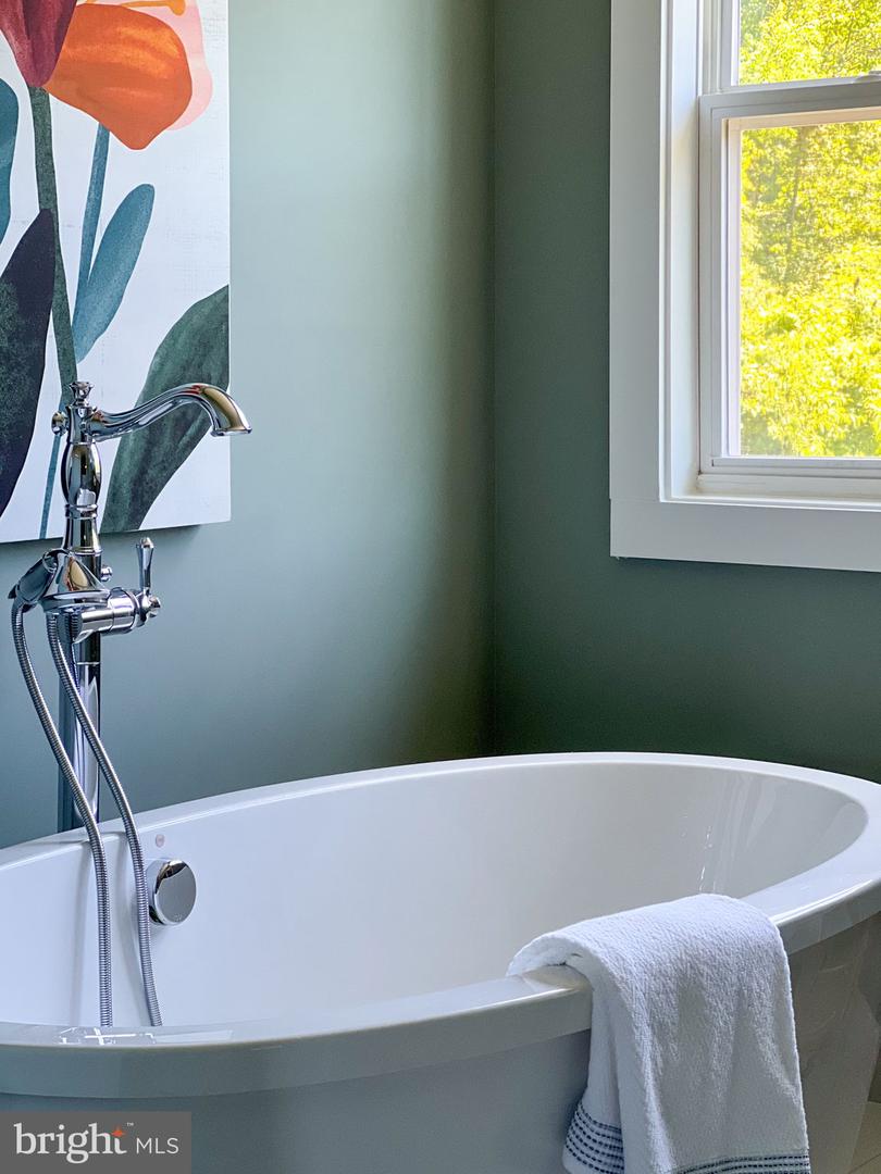 131 DOLITTLE FARM RD., STAFFORD, Virginia 22556, 6 Bedrooms Bedrooms, ,4 BathroomsBathrooms,Residential,For sale,131 DOLITTLE FARM RD.,VAST2045562 MLS # VAST2045562