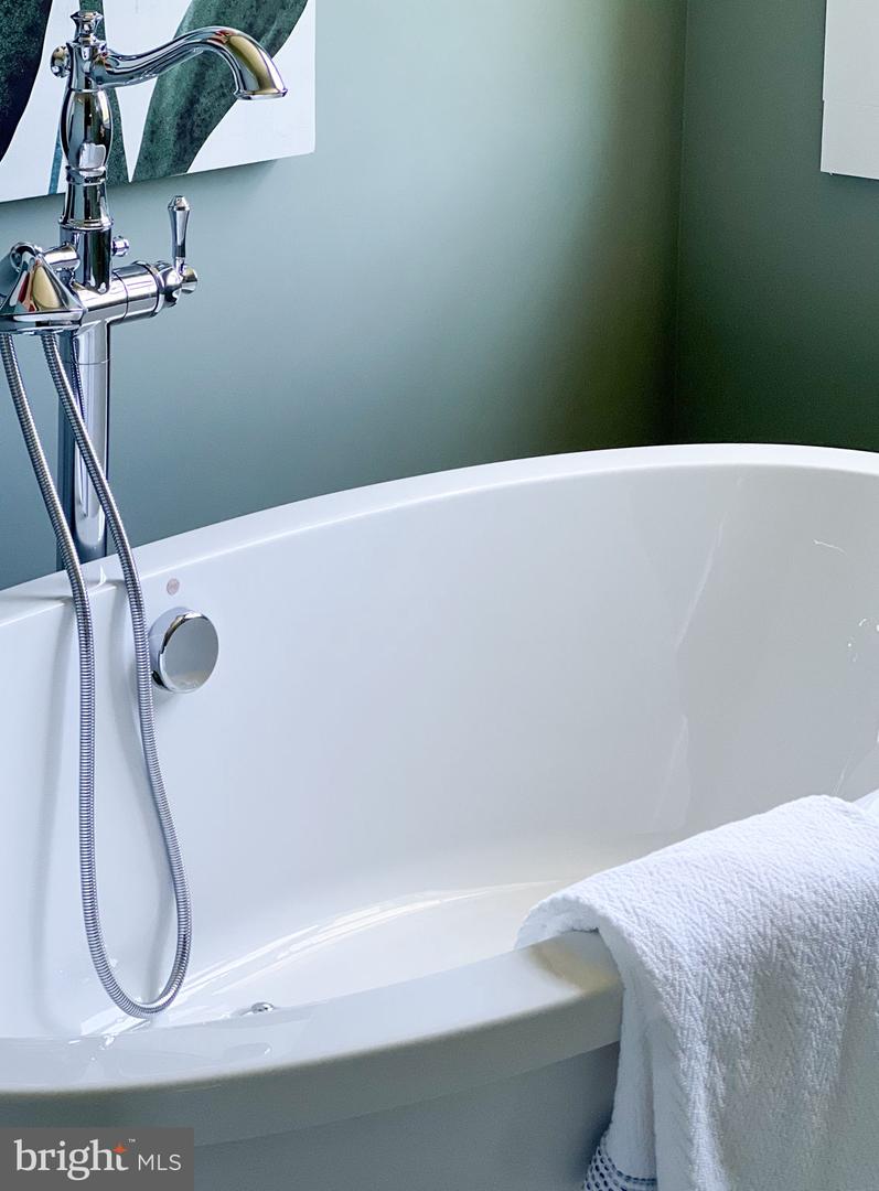 131 DOLITTLE FARM RD., STAFFORD, Virginia 22556, 6 Bedrooms Bedrooms, ,4 BathroomsBathrooms,Residential,For sale,131 DOLITTLE FARM RD.,VAST2045562 MLS # VAST2045562