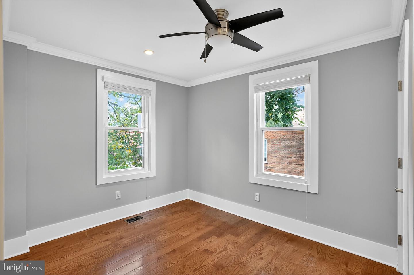 1959 H ST NE, WASHINGTON, District Of Columbia 20002, 3 Bedrooms Bedrooms, ,2 BathroomsBathrooms,Residential,For sale,1959 H ST NE,DCDC2243674 MLS # DCDC2243674