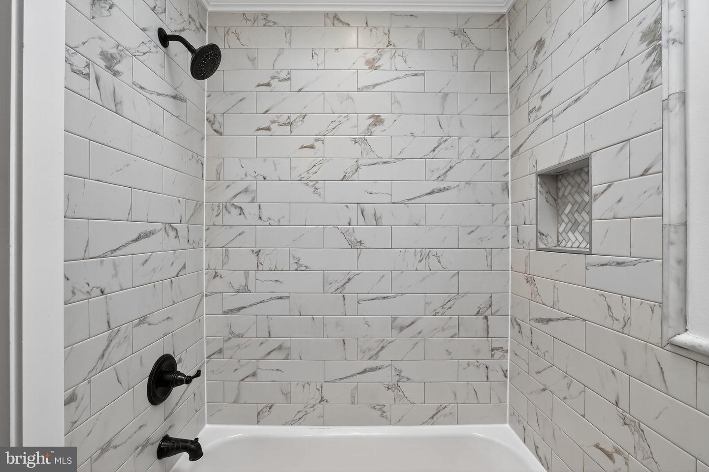 1959 H ST NE, WASHINGTON, District Of Columbia 20002, 3 Bedrooms Bedrooms, ,2 BathroomsBathrooms,Residential,For sale,1959 H ST NE,DCDC2243674 MLS # DCDC2243674