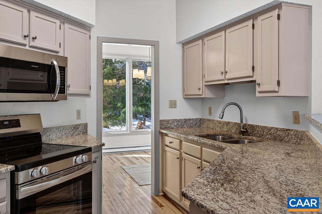 10 TRILLIUM CLOSE, WINTERGREEN RESORT, Virginia 22967, 2 Bedrooms Bedrooms, ,2 BathroomsBathrooms,Residential,For sale,10 TRILLIUM CLOSE,672873 MLS # 672873