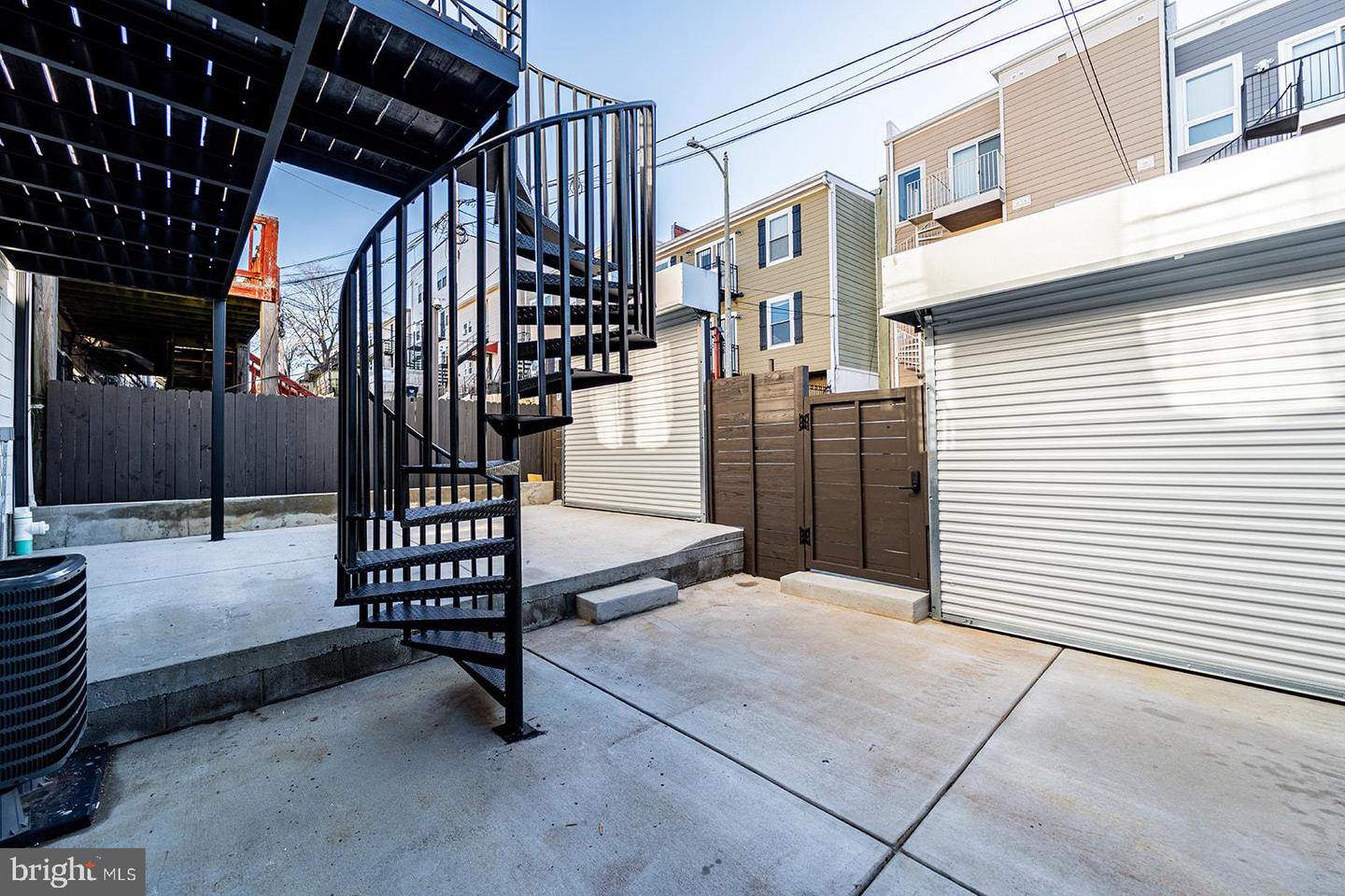 1215 HOLBROOK TER NE #2, WASHINGTON, District Of Columbia 20002, 3 Bedrooms Bedrooms, ,3 BathroomsBathrooms,Residential,For sale,1215 HOLBROOK TER NE #2,DCDC2243702 MLS # DCDC2243702