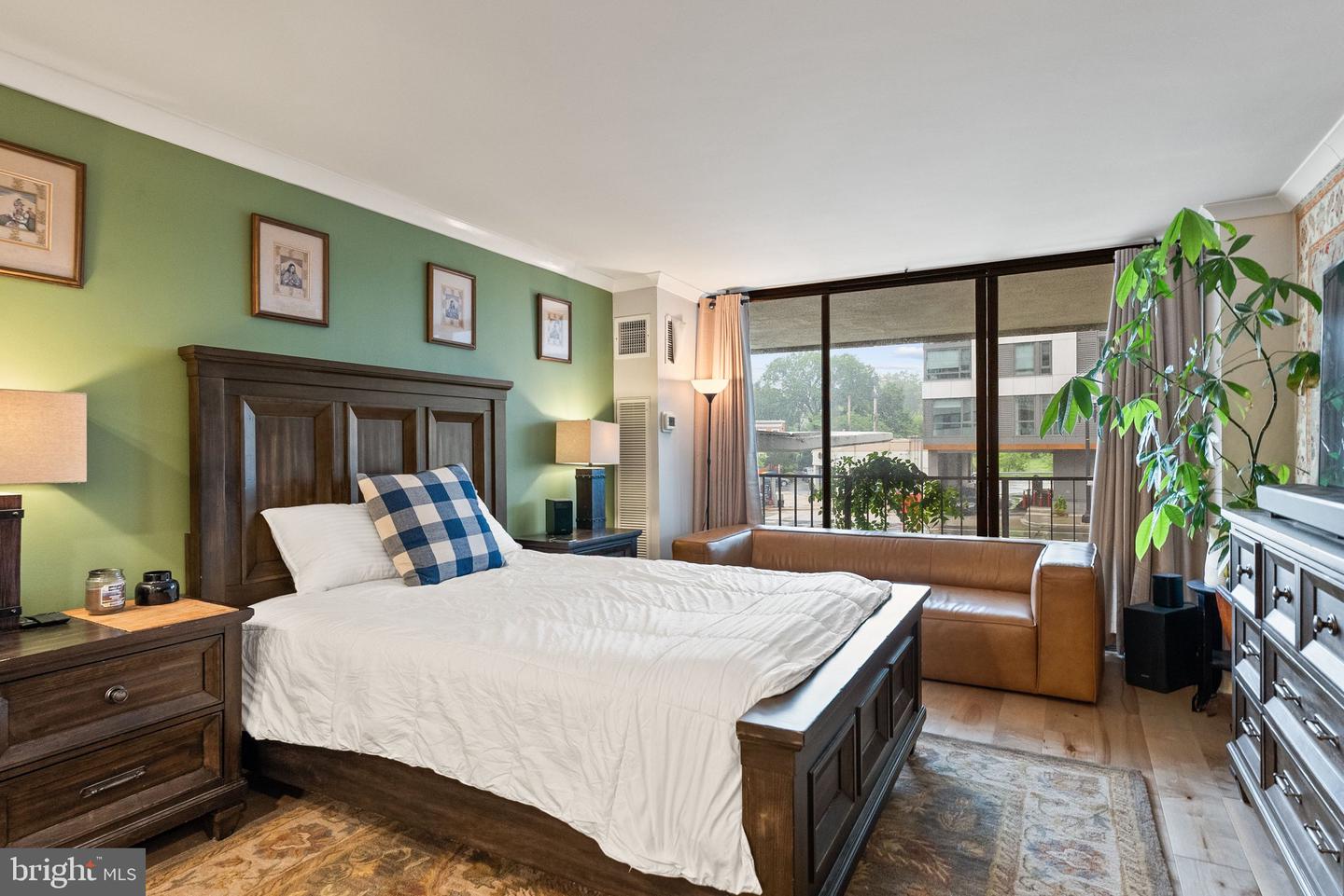 2700 VIRGINIA AVE NW #109, WASHINGTON, District Of Columbia 20037, 2 Bedrooms Bedrooms, ,2 BathroomsBathrooms,Residential,For sale,2700 VIRGINIA AVE NW #109,DCDC2243706 MLS # DCDC2243706