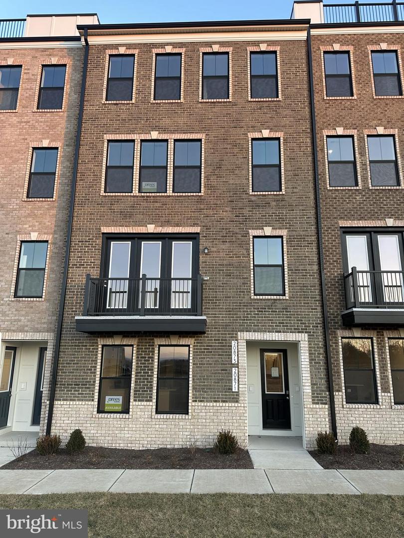 20871 MURRY FALLS TERRACE #197, ASHBURN, Virginia 20147, 2 Bedrooms Bedrooms, ,2 BathroomsBathrooms,Residential,For sale,20871 MURRY FALLS TERRACE #197,VALO2114854 MLS # VALO2114854