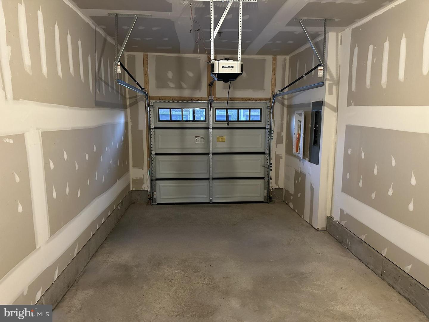 20871 MURRY FALLS TERRACE #197, ASHBURN, Virginia 20147, 2 Bedrooms Bedrooms, ,2 BathroomsBathrooms,Residential,For sale,20871 MURRY FALLS TERRACE #197,VALO2114854 MLS # VALO2114854