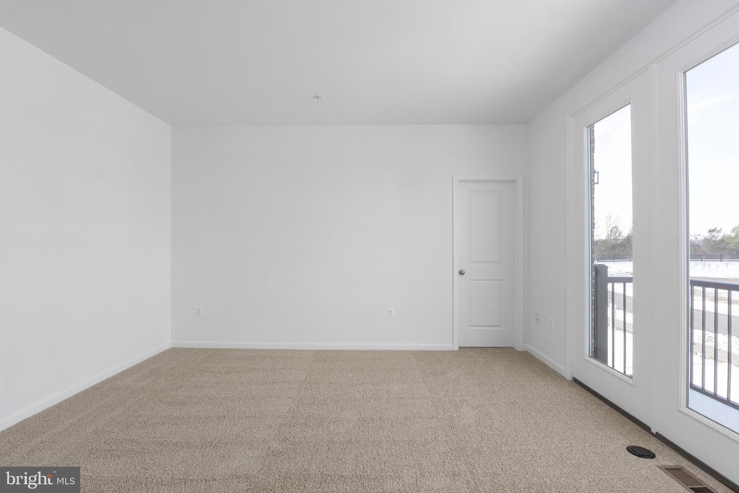 20871 MURRY FALLS TERRACE #197, ASHBURN, Virginia 20147, 2 Bedrooms Bedrooms, ,2 BathroomsBathrooms,Residential,For sale,20871 MURRY FALLS TERRACE #197,VALO2114854 MLS # VALO2114854