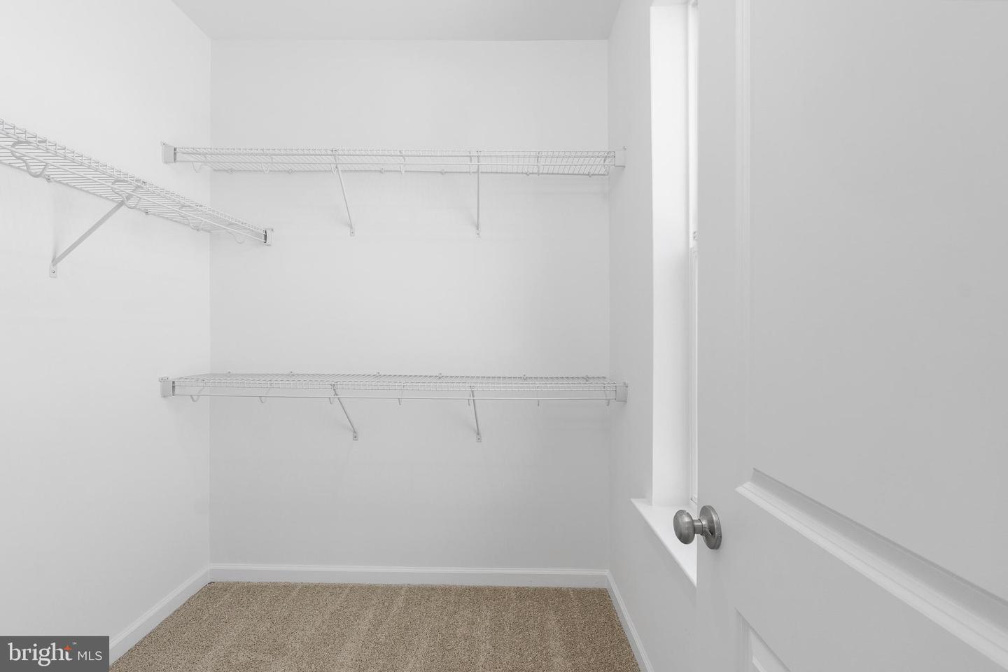 20871 MURRY FALLS TERRACE #197, ASHBURN, Virginia 20147, 2 Bedrooms Bedrooms, ,2 BathroomsBathrooms,Residential,For sale,20871 MURRY FALLS TERRACE #197,VALO2114854 MLS # VALO2114854