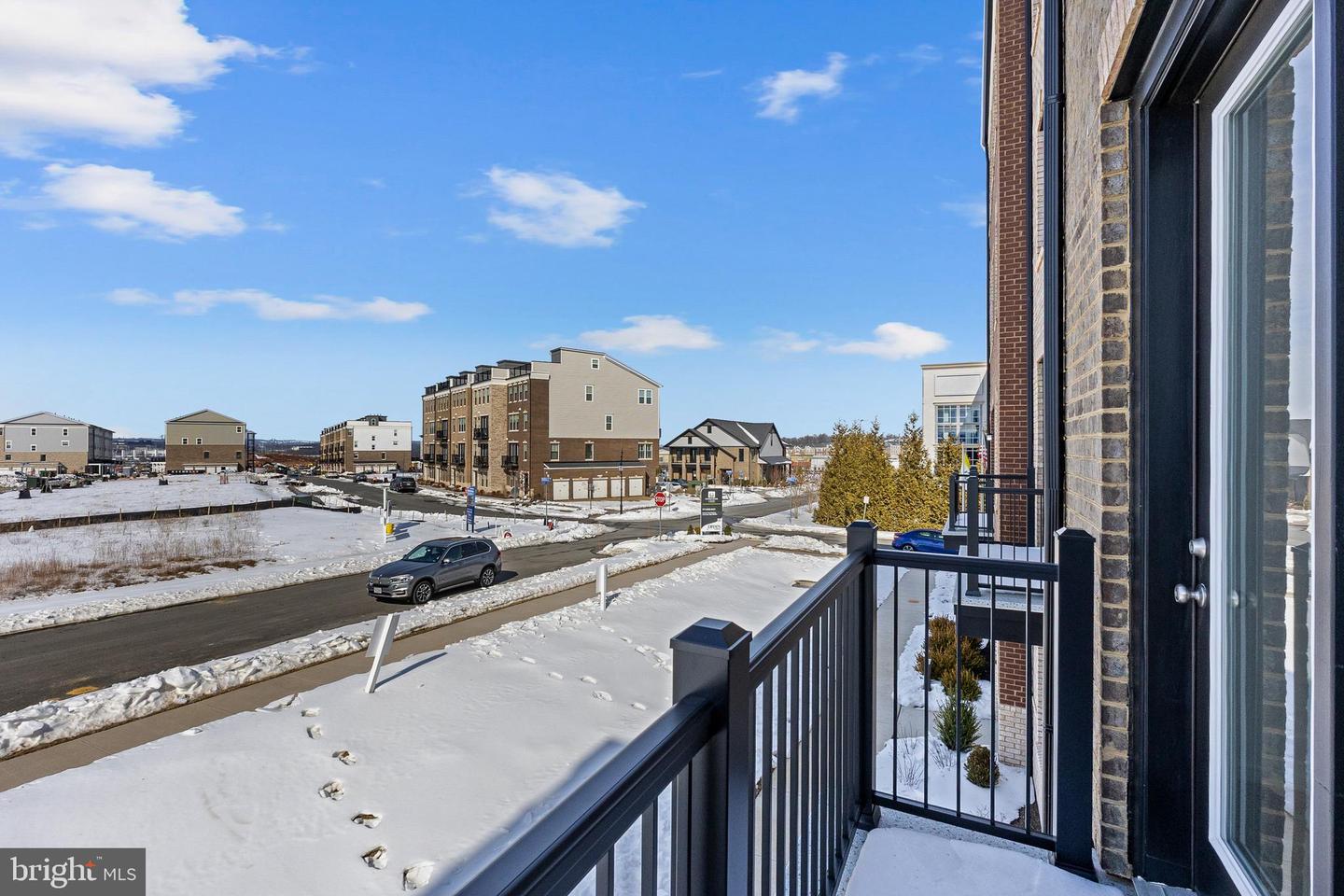 20871 MURRY FALLS TERRACE #197, ASHBURN, Virginia 20147, 2 Bedrooms Bedrooms, ,2 BathroomsBathrooms,Residential,For sale,20871 MURRY FALLS TERRACE #197,VALO2114854 MLS # VALO2114854